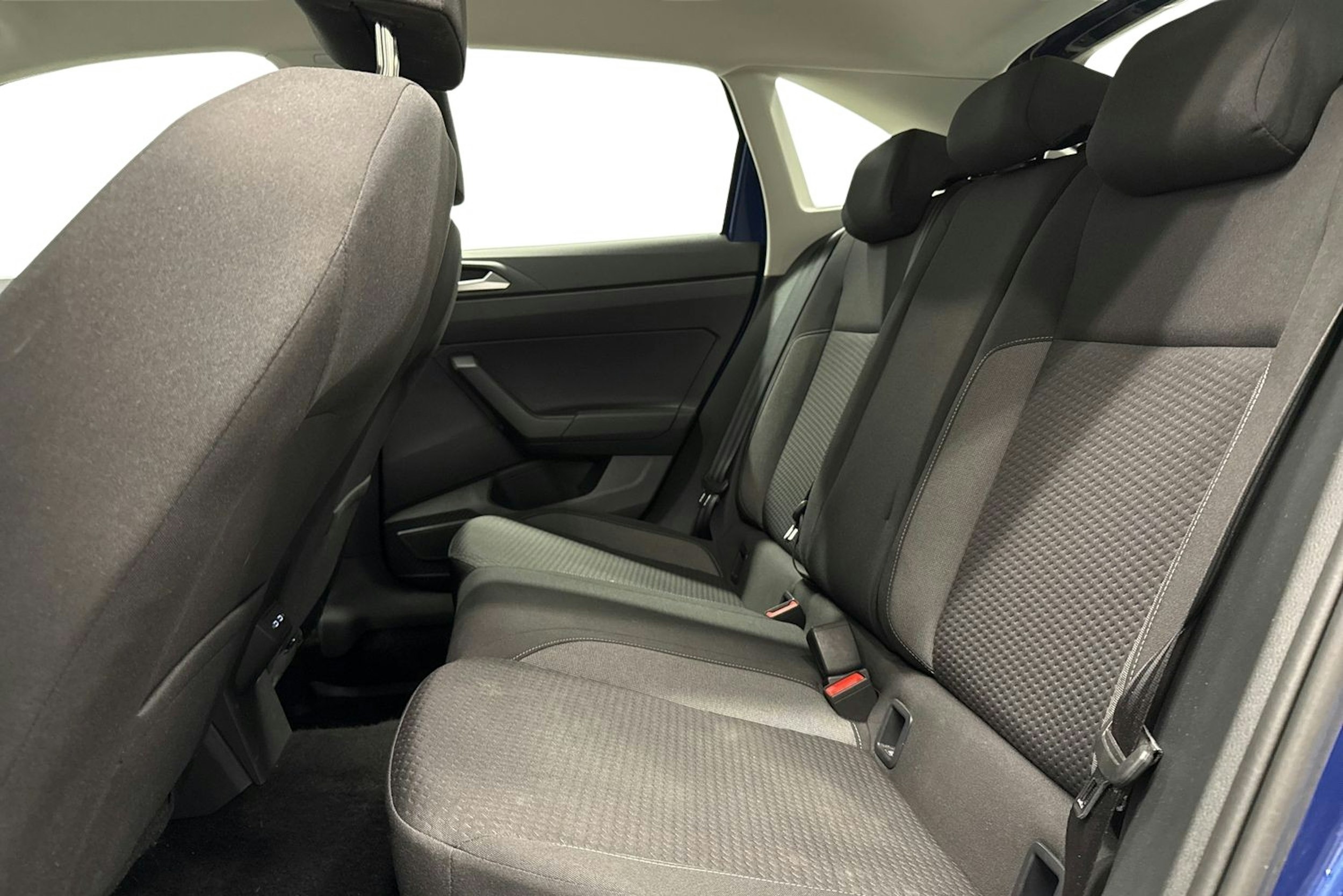sininen Volkswagen Taigo 2023 kuva 10.