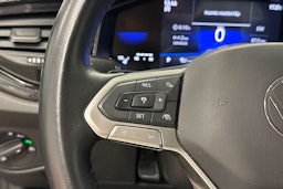 sininen Volkswagen Taigo 2023 kuva 15.
