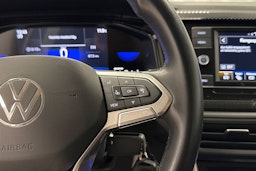 sininen Volkswagen Taigo 2023 kuva 16.