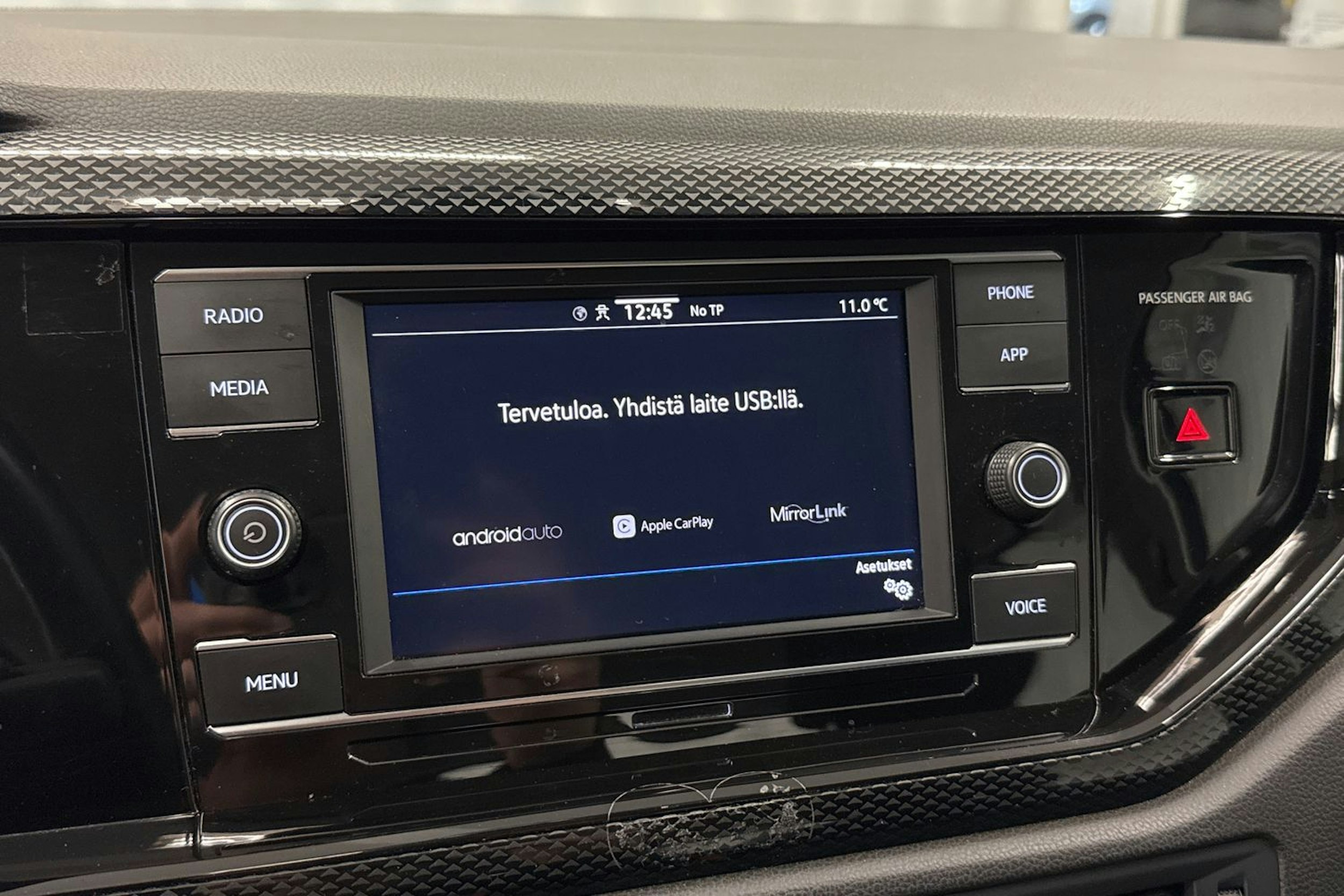 sininen Volkswagen Taigo 2023 kuva 21.