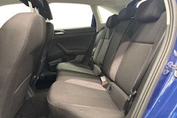 sininen Volkswagen Taigo 2023 kuva 10.