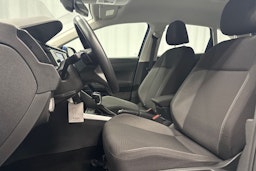 sininen Volkswagen Taigo 2023 kuva 24.