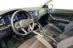 harmaa Volkswagen Taigo 2023 kuva 7.
