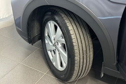 harmaa Volkswagen Taigo 2023 kuva 13.