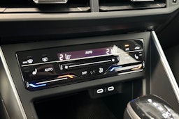 harmaa Volkswagen Taigo 2023 kuva 24.