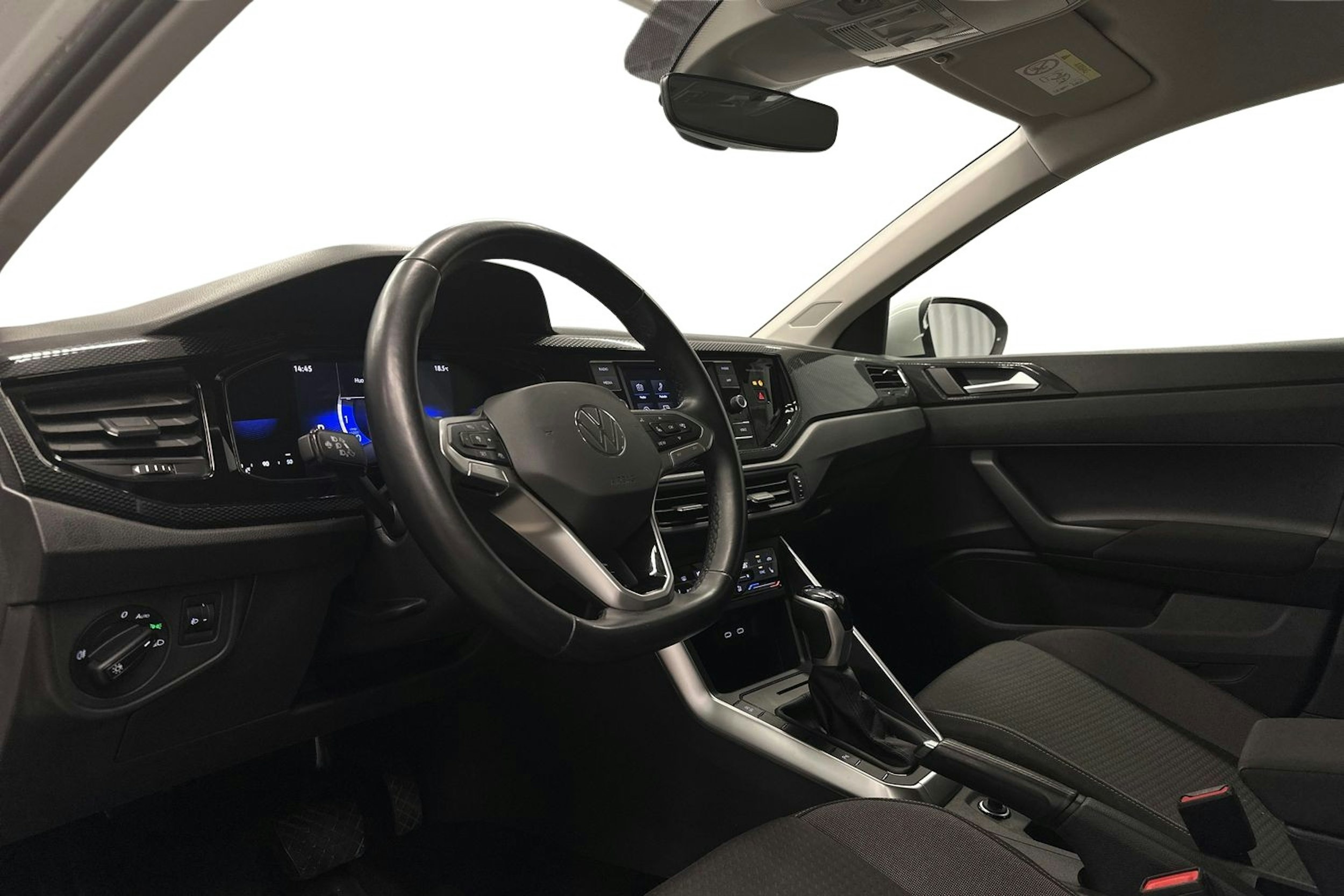 valkoinen Volkswagen Taigo 2023 kuva 7.