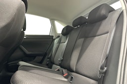 valkoinen Volkswagen Taigo 2023 kuva 10.