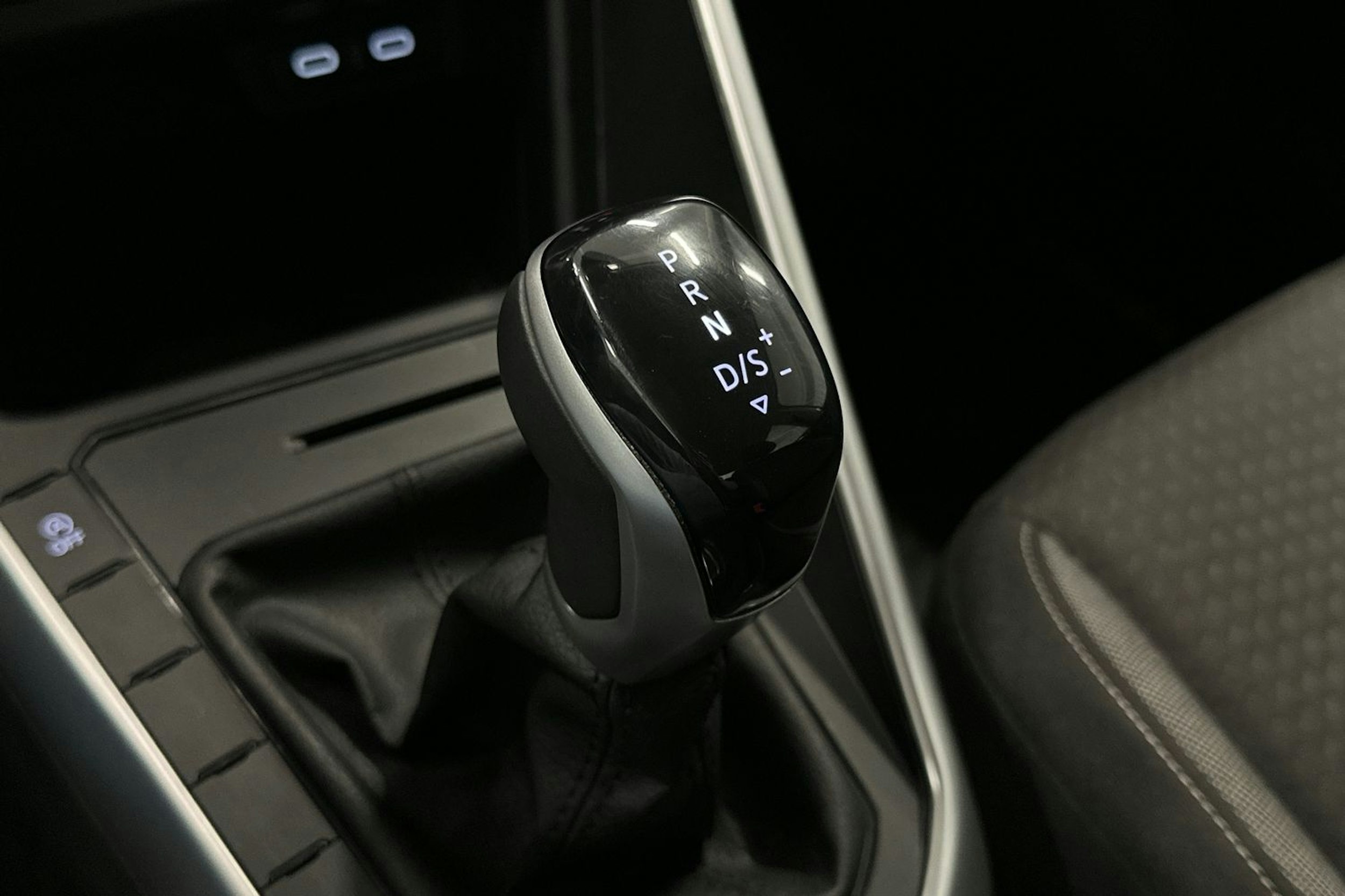 valkoinen Volkswagen Taigo 2023 kuva 20.
