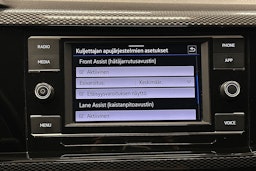 valkoinen Volkswagen Taigo 2023 kuva 26.