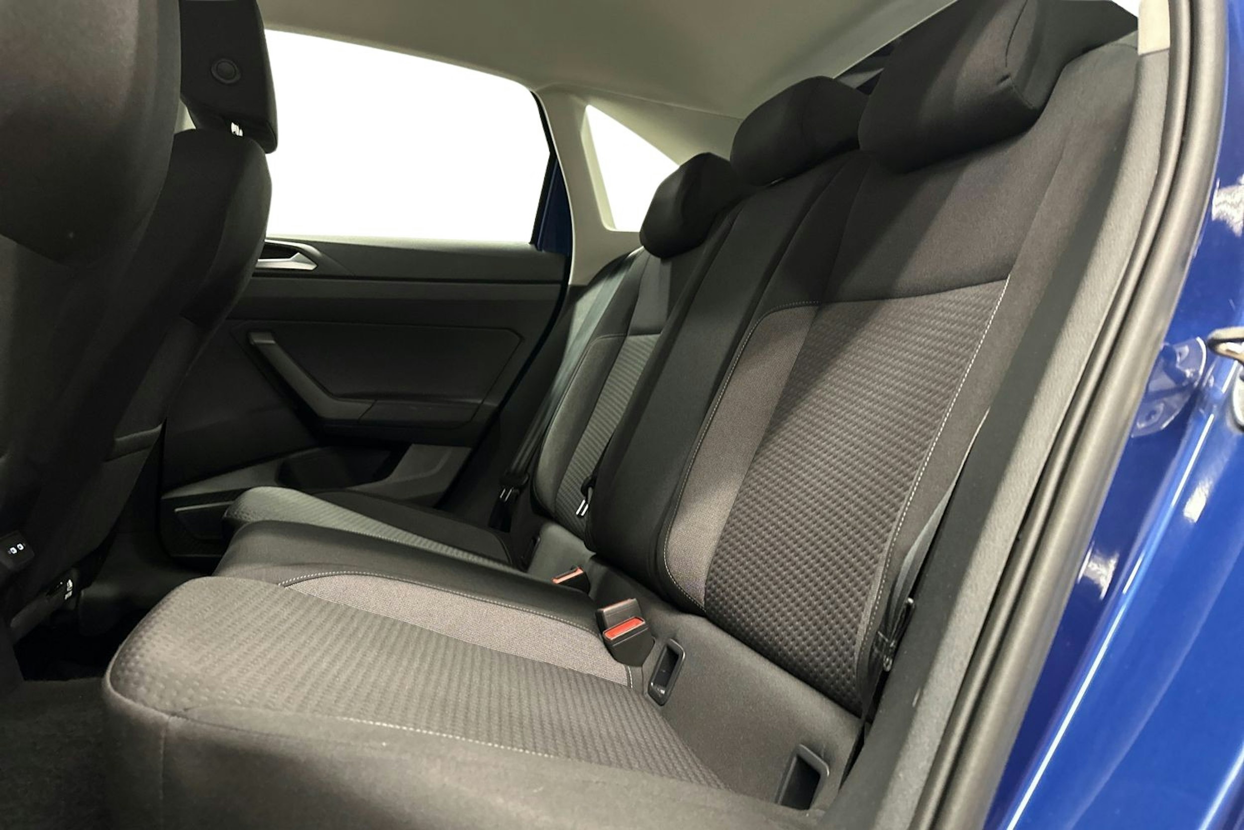 sininen Volkswagen Taigo 2023 kuva 10.