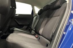 sininen Volkswagen Taigo 2023 kuva 10.