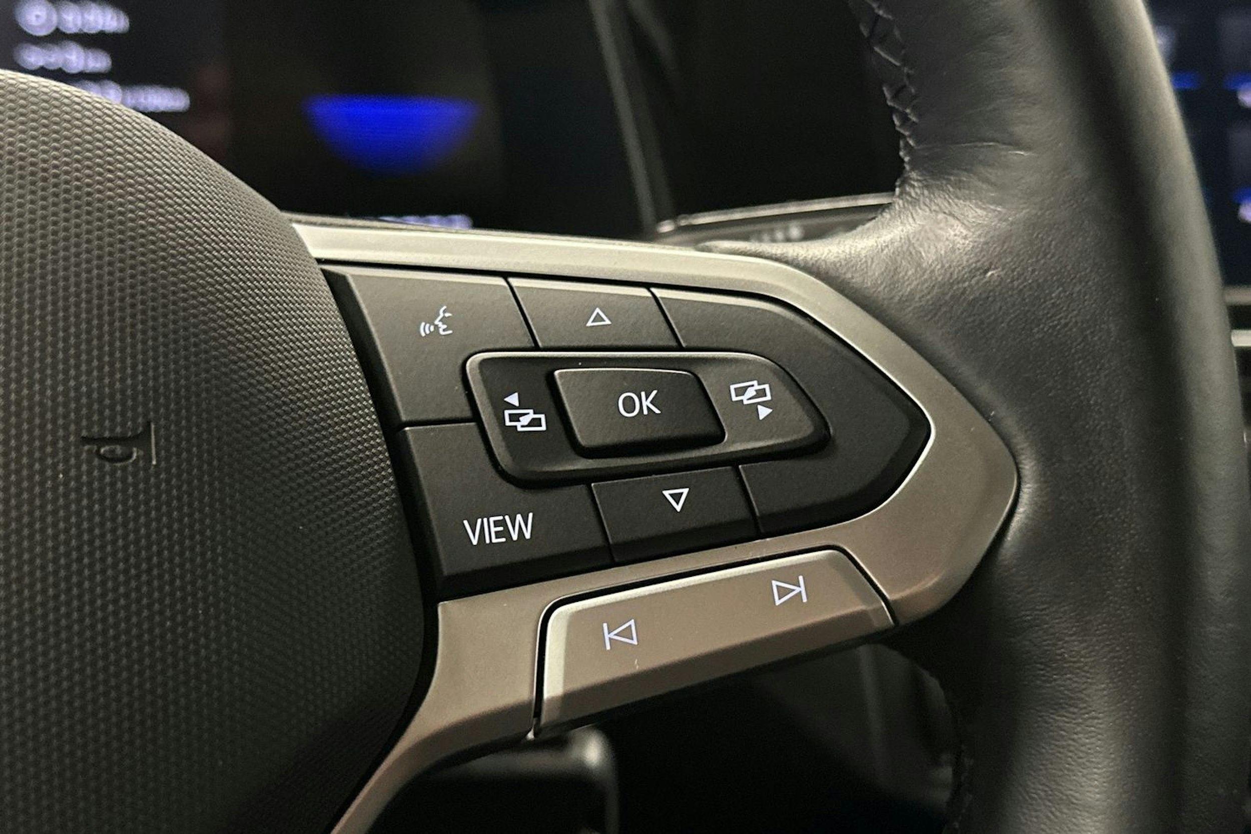 sininen Volkswagen Taigo 2023 kuva 18.