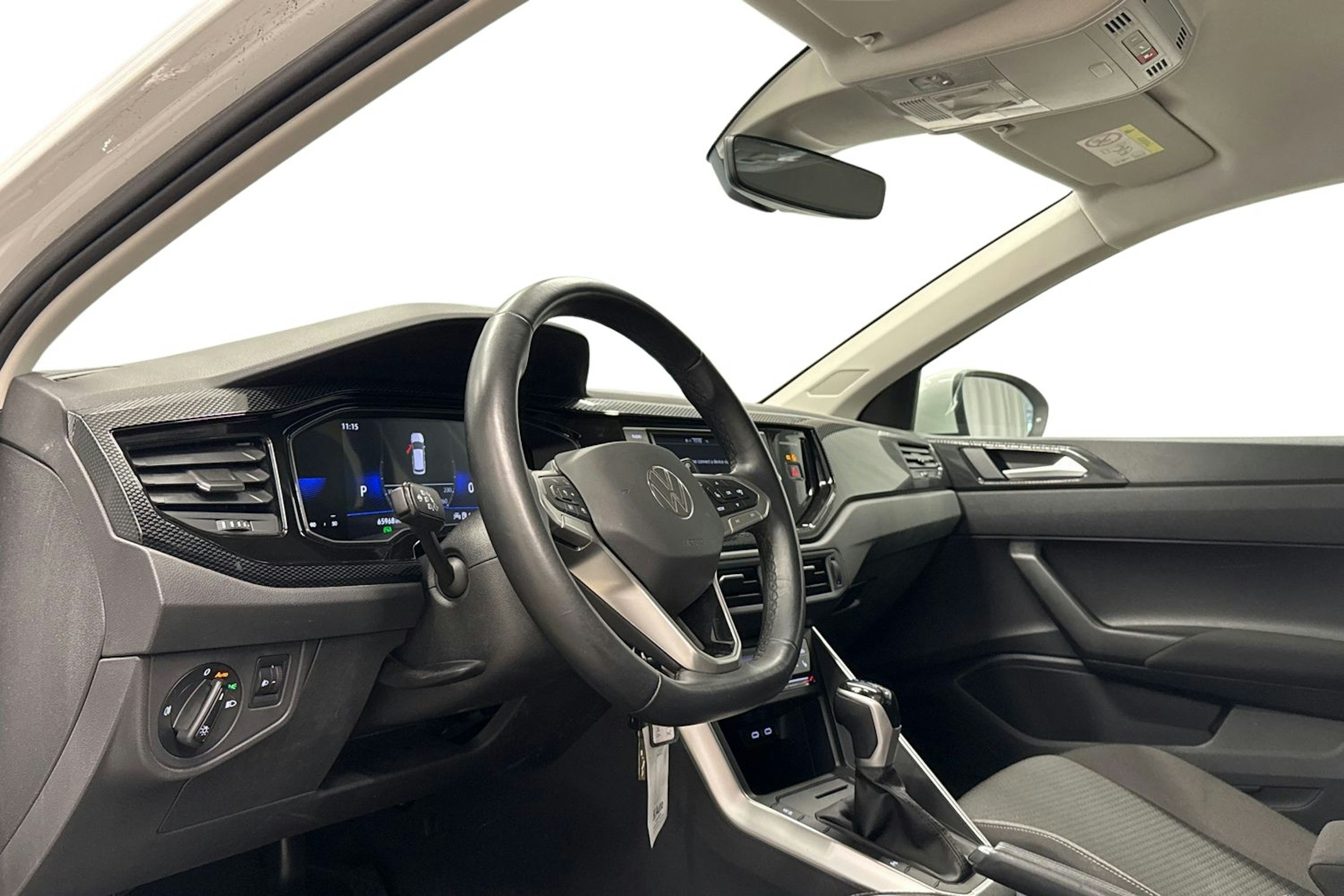 valkoinen Volkswagen Taigo 2023 kuva 7.