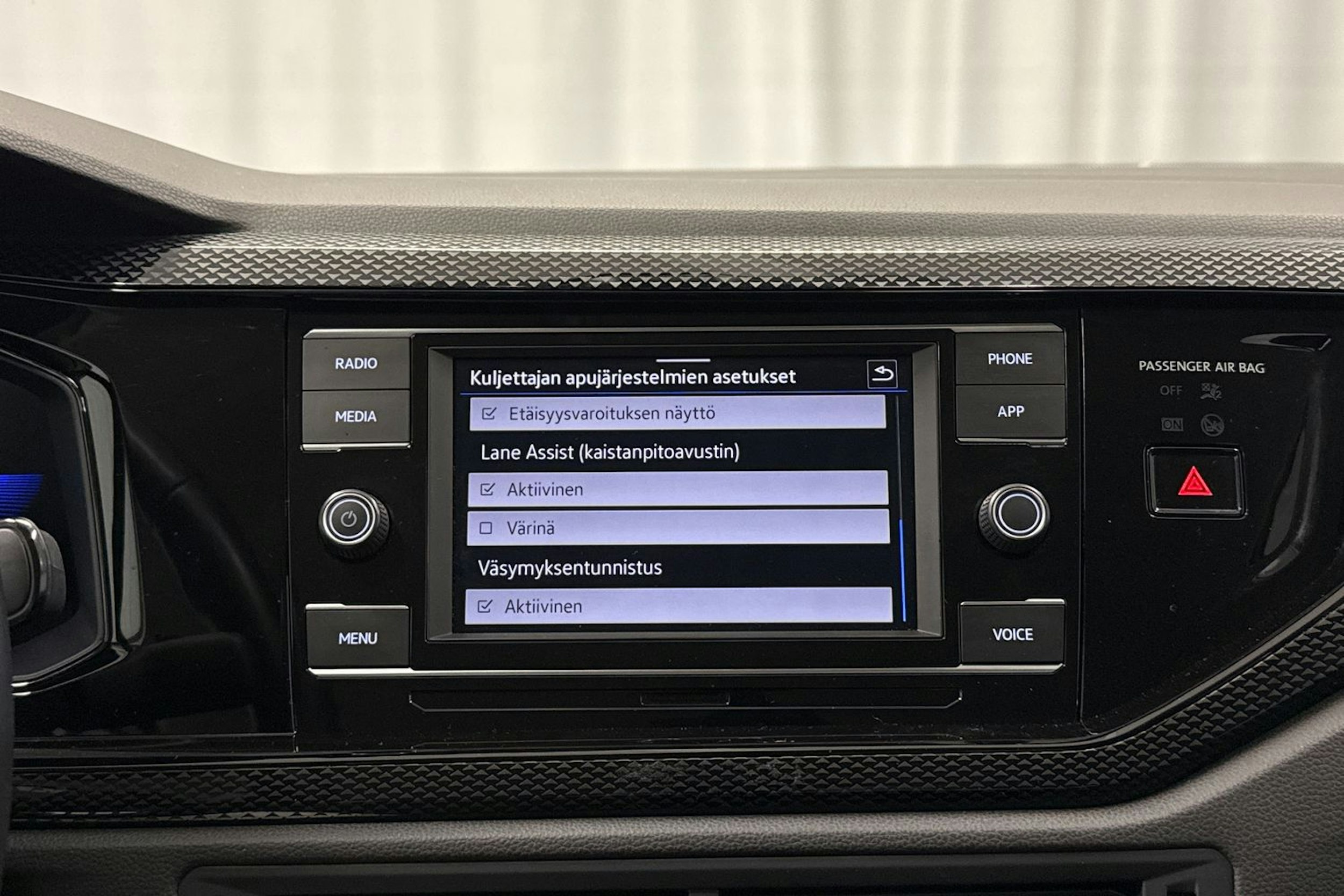 valkoinen Volkswagen Taigo 2023 kuva 19.