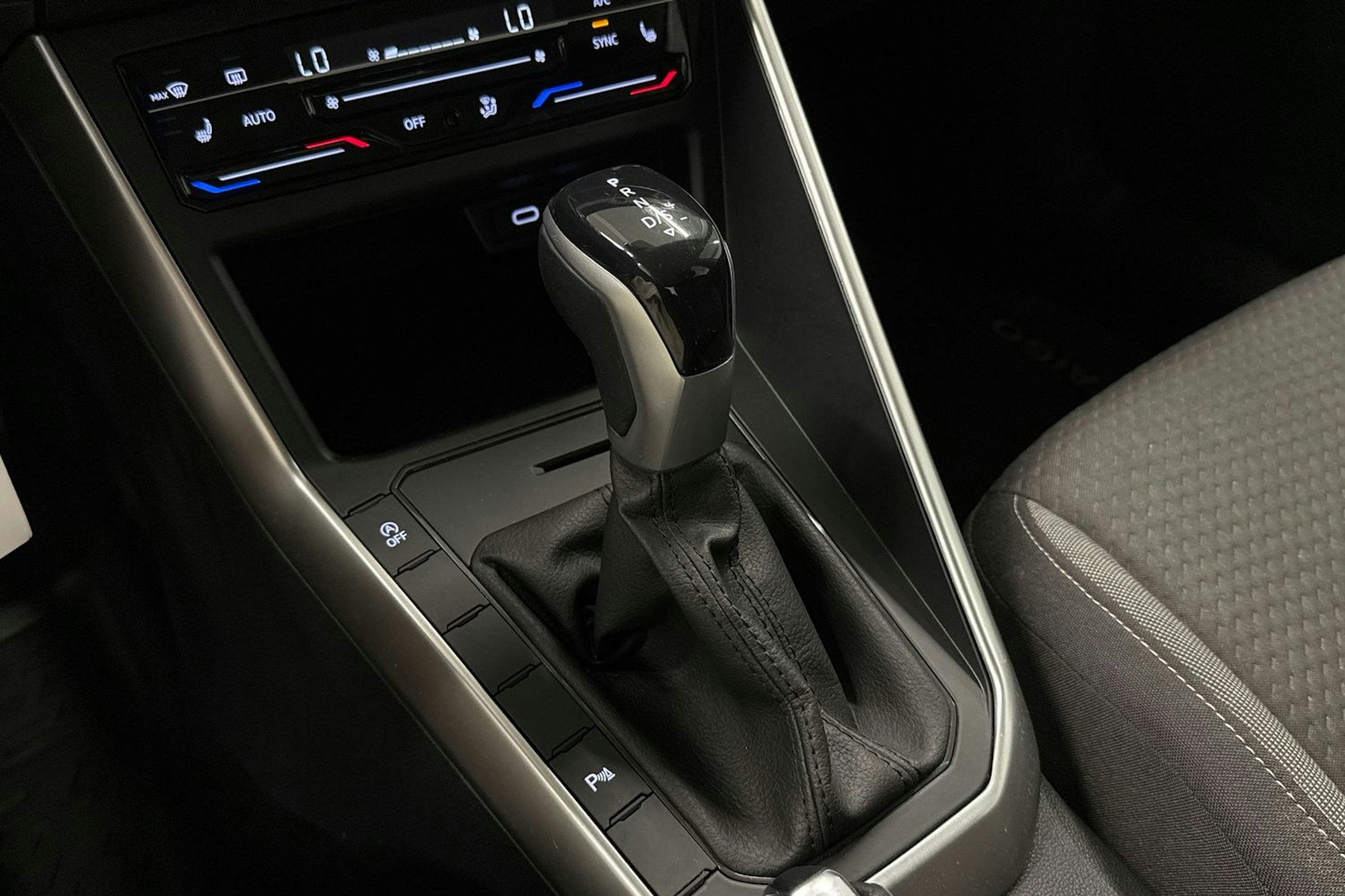 valkoinen Volkswagen Taigo 2023 kuva 23.