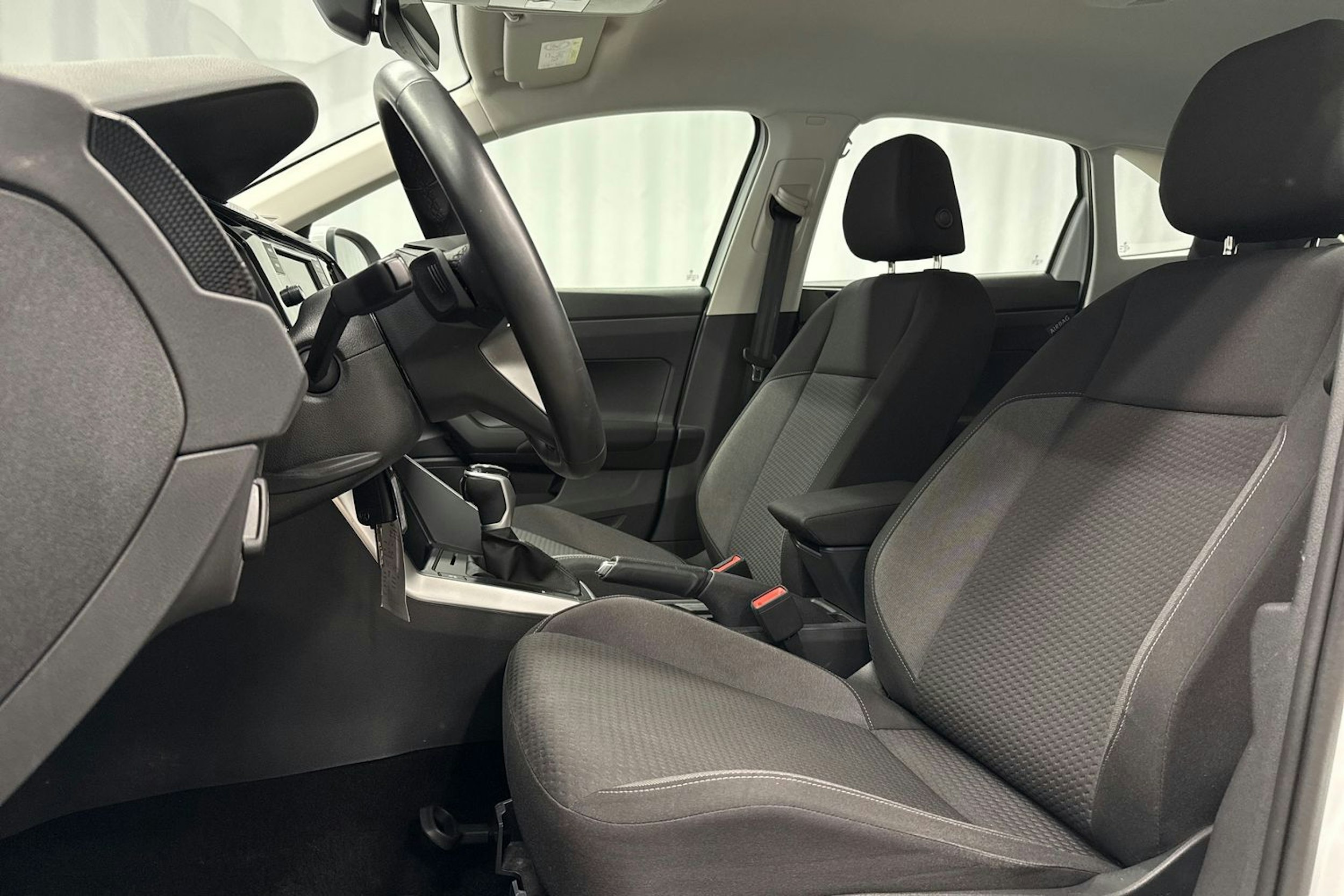 valkoinen Volkswagen Taigo 2023 kuva 24.