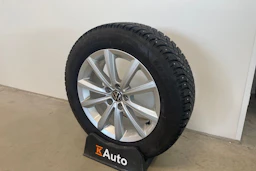 valkoinen Volkswagen Taigo 2023 kuva 30.