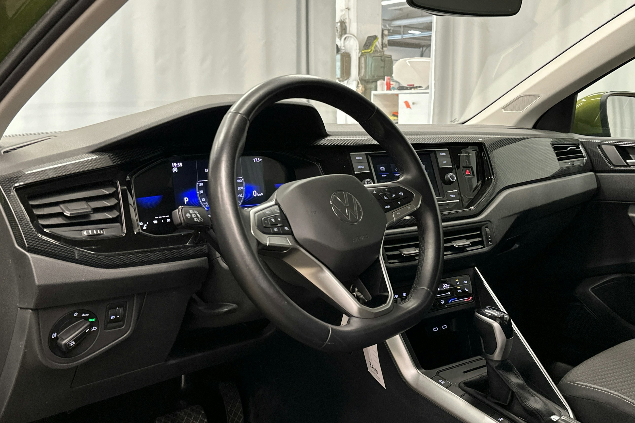 vihreä Volkswagen Taigo 2023 kuva 3.