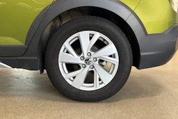 Vihreä Volkswagen Taigo 2023 kuva 10.