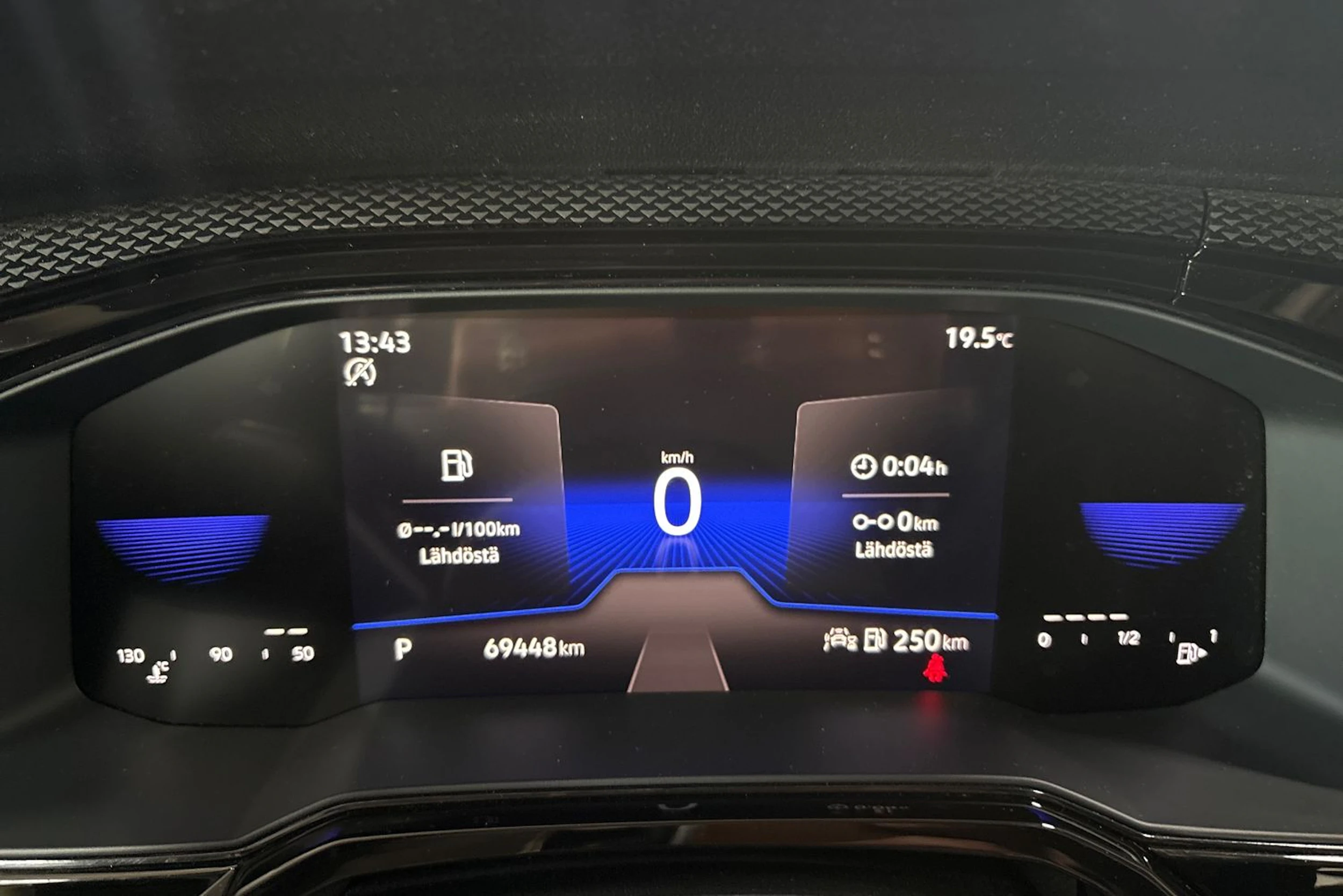 Vihreä Volkswagen Taigo 2023 kuva 12.