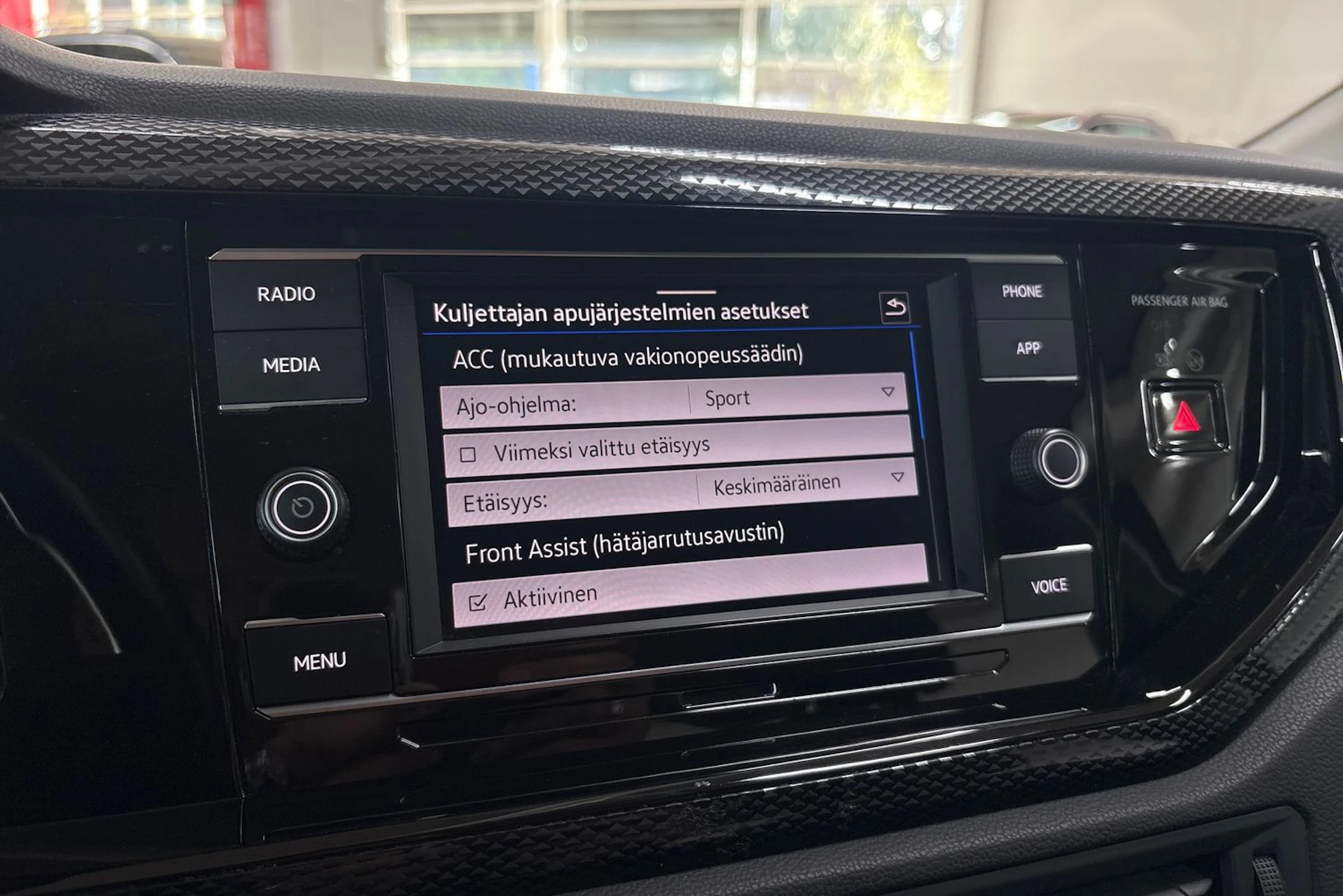 Vihreä Volkswagen Taigo 2023 kuva 15.