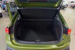Vihreä Volkswagen Taigo 2023 kuva 20.