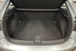 harmaa Volkswagen Taigo 2023 kuva 14.
