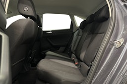 harmaa Volkswagen Taigo 2023 kuva 10.