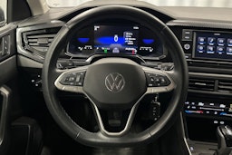 harmaa Volkswagen Taigo 2023 kuva 16.