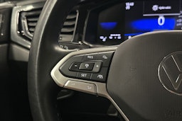 harmaa Volkswagen Taigo 2023 kuva 17.