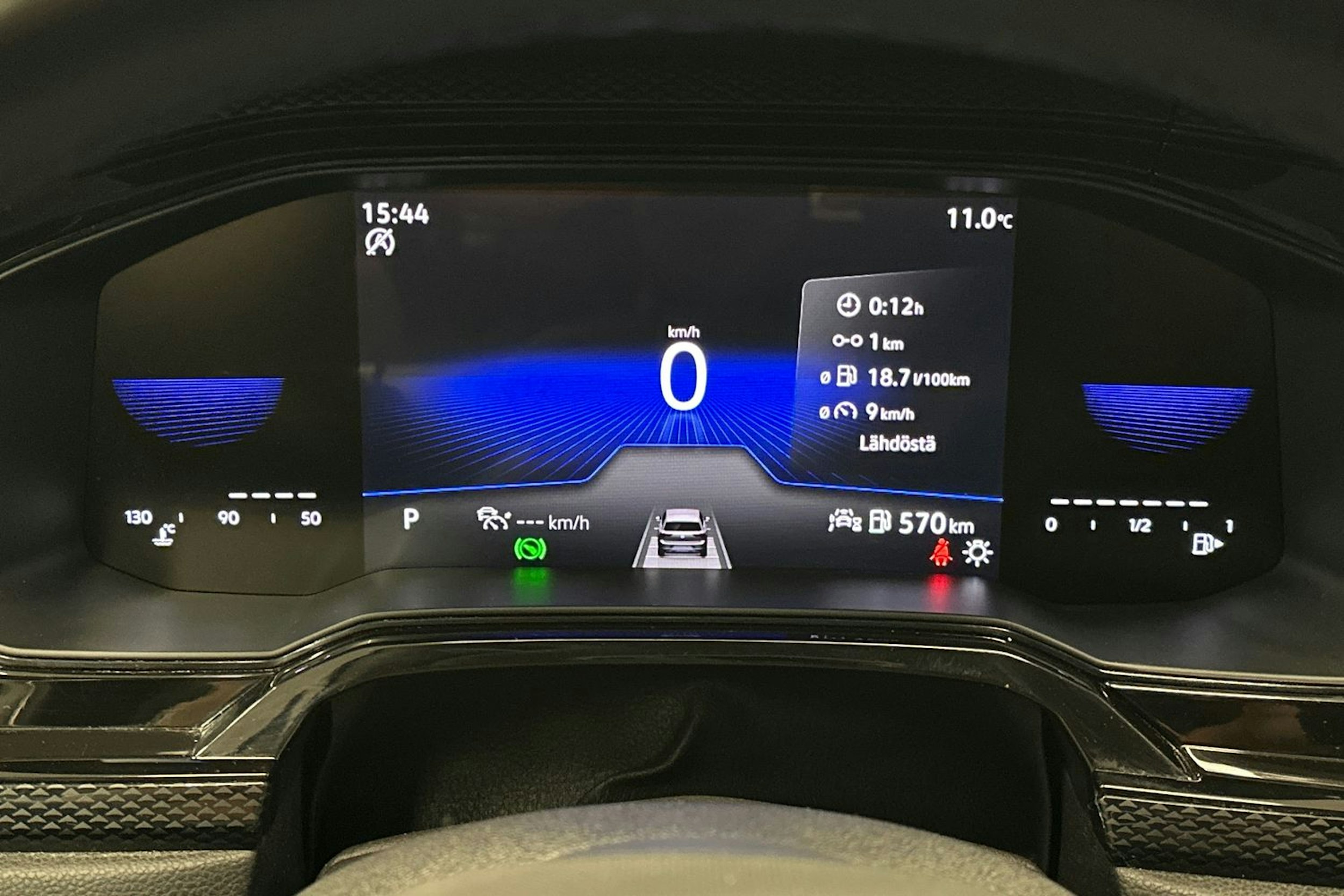 harmaa Volkswagen Taigo 2023 kuva 19.