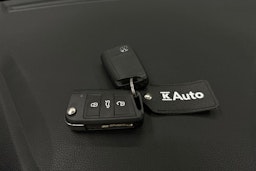 harmaa Volkswagen Taigo 2023 kuva 27.