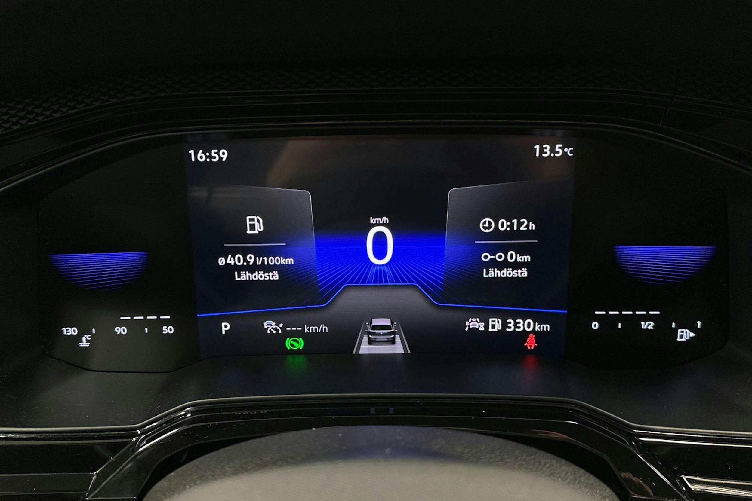 harmaa Volkswagen Taigo 2023 kuva 16.