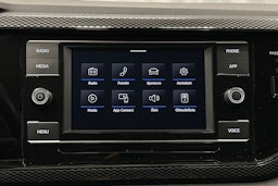 harmaa Volkswagen Taigo 2023 kuva 17.