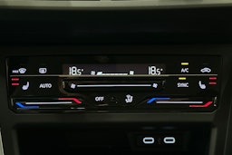 harmaa Volkswagen Taigo 2023 kuva 24.