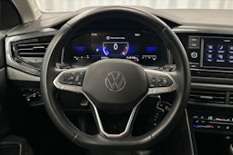 harmaa Volkswagen Taigo 2023 kuva 16.