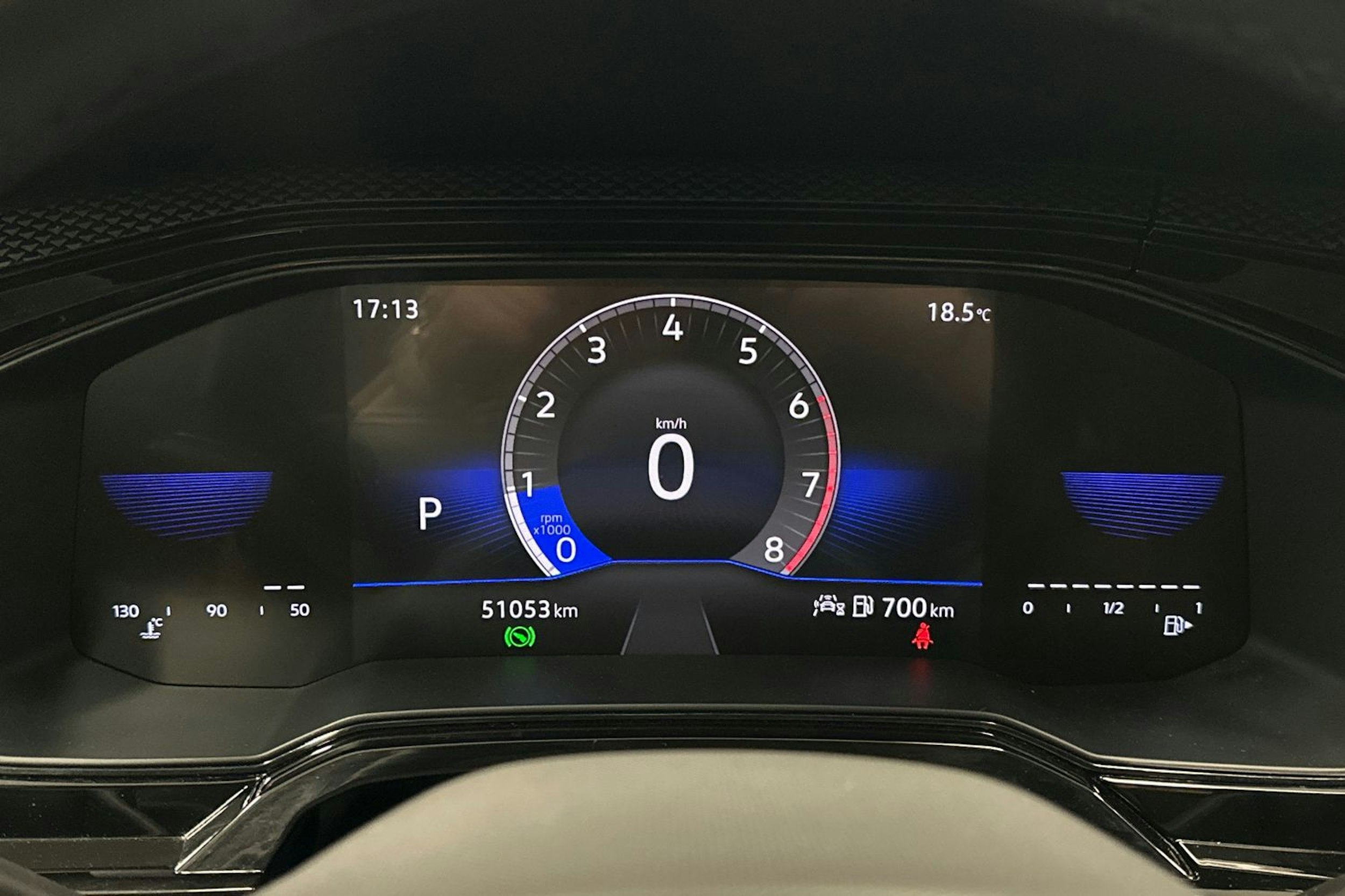 harmaa Volkswagen Taigo 2023 kuva 19.