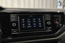 harmaa Volkswagen Taigo 2023 kuva 22.