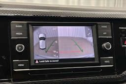 harmaa Volkswagen Taigo 2023 kuva 26.