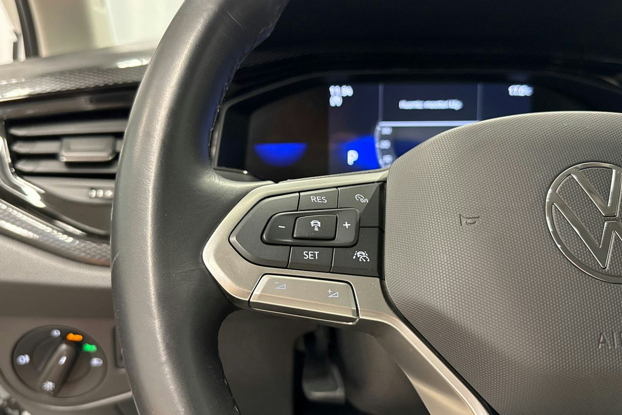 valkoinen Volkswagen Taigo 2023 kuva 12.
