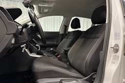valkoinen Volkswagen Taigo 2023 kuva 15.