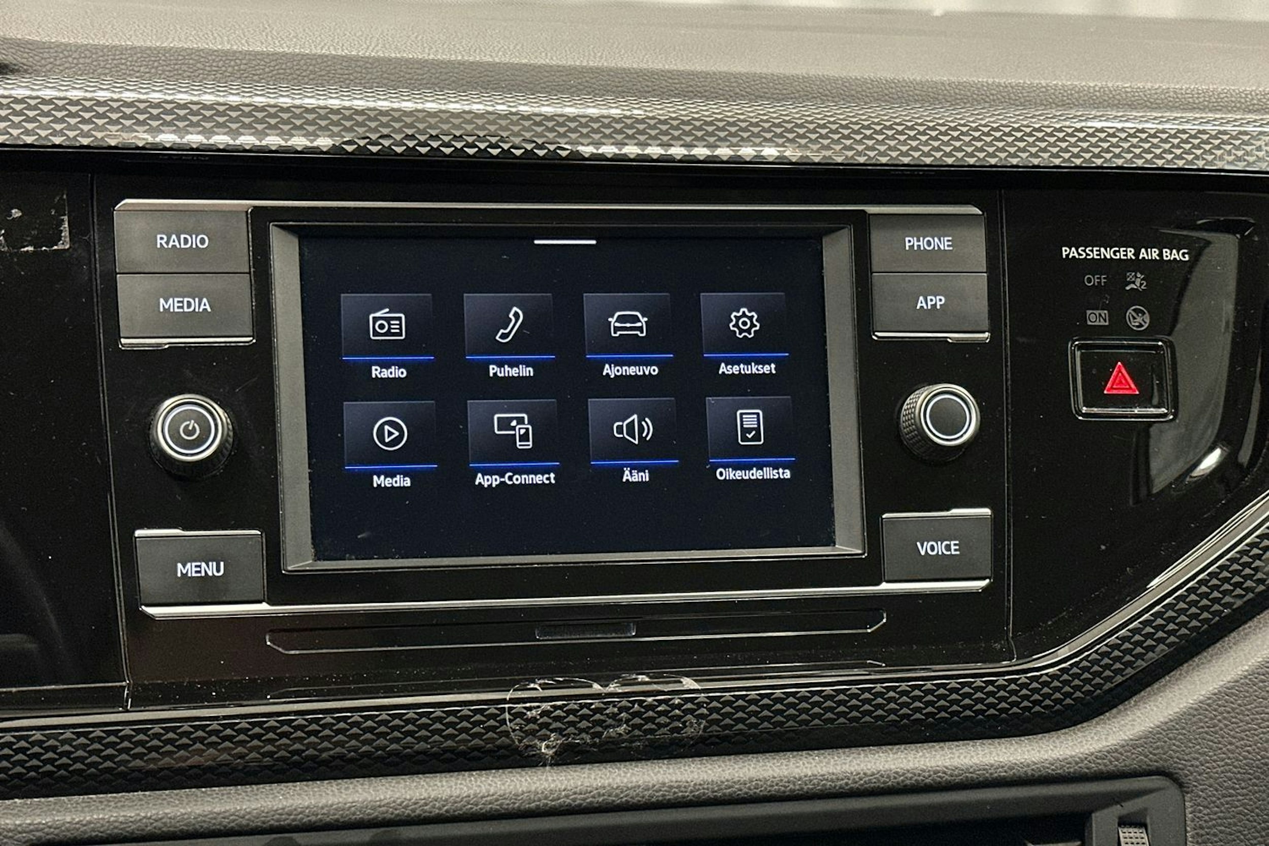 valkoinen Volkswagen Taigo 2023 kuva 22.