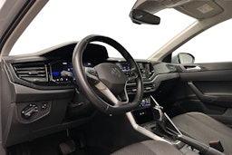 harmaa Volkswagen Taigo 2023 kuva 7.