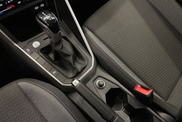 sininen Volkswagen Taigo 2023 kuva 18.