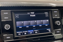 sininen Volkswagen Taigo 2023 kuva 20.