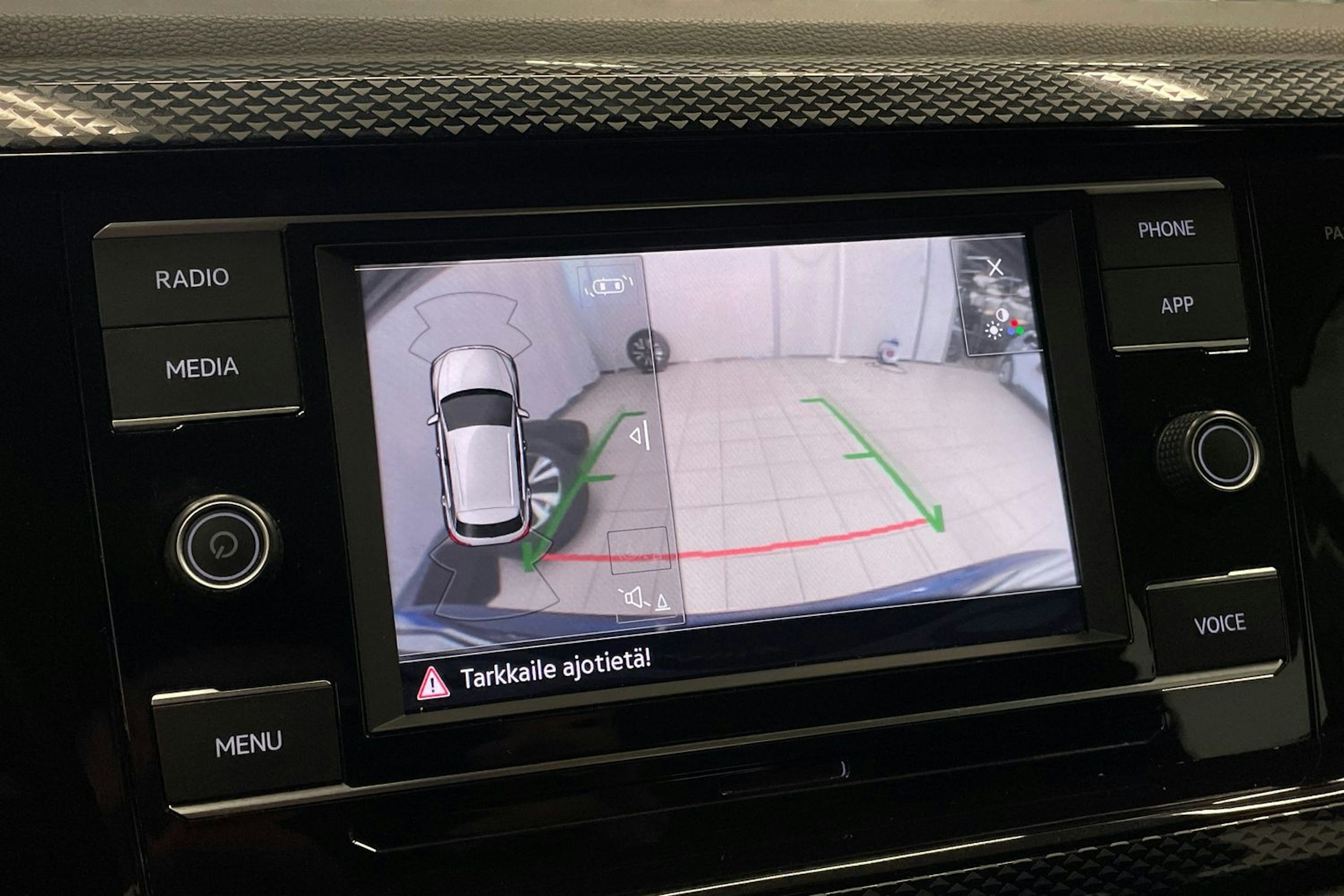 sininen Volkswagen Taigo 2023 kuva 21.