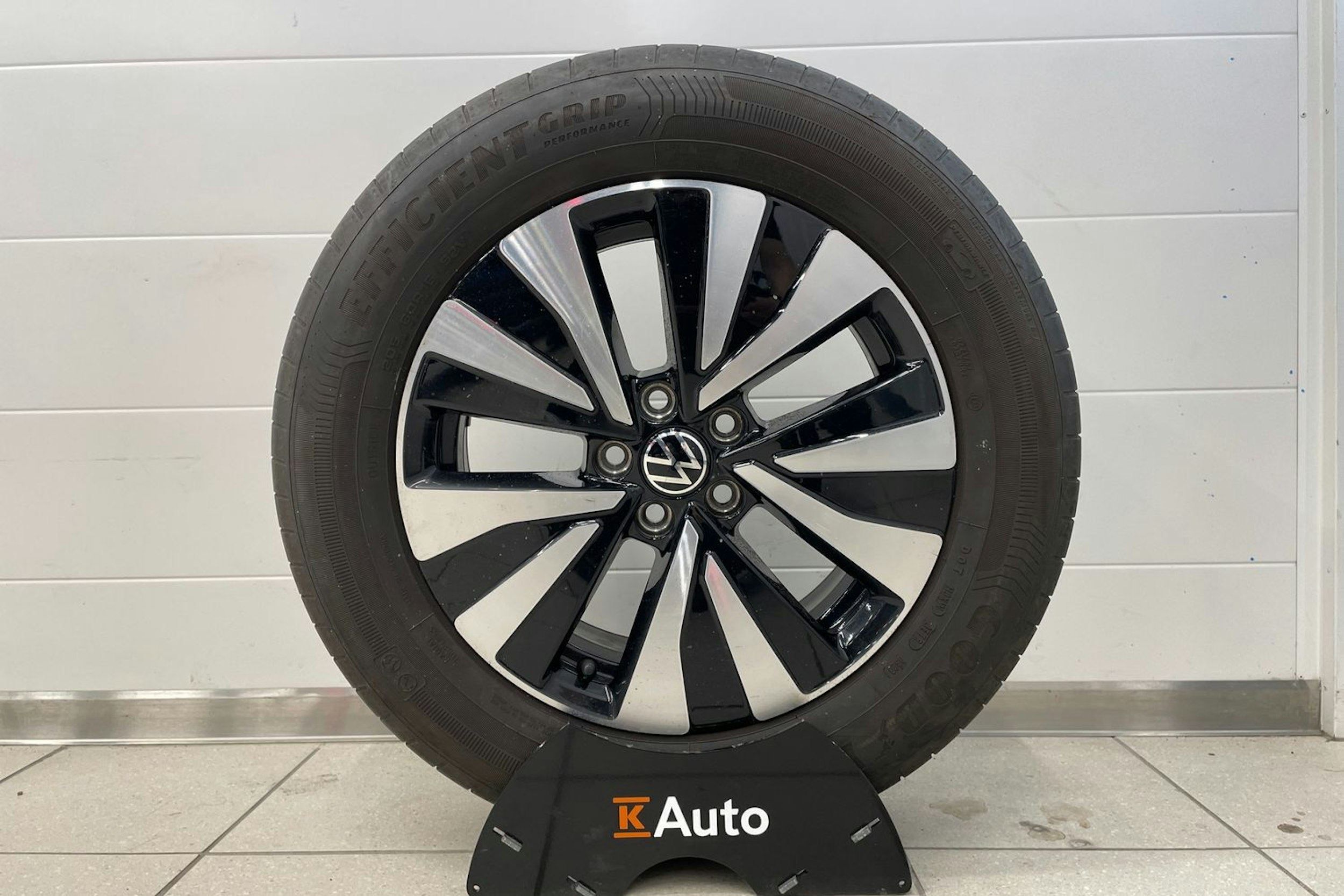 sininen Volkswagen Taigo 2023 kuva 23.