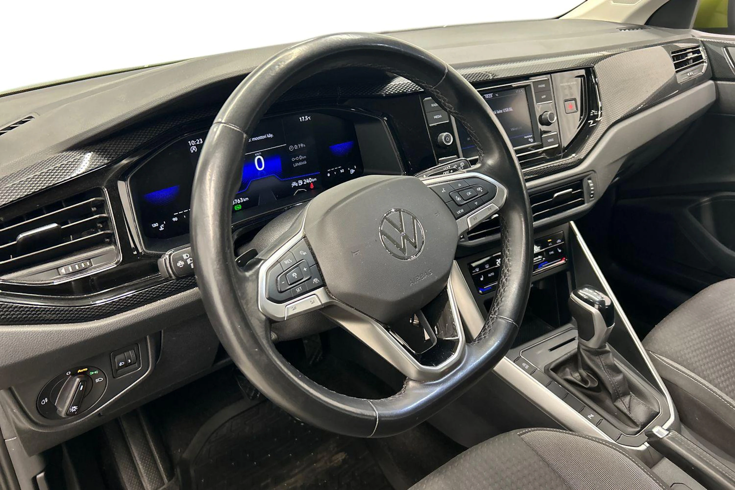 vihreä Volkswagen Taigo 2023 kuva 8.