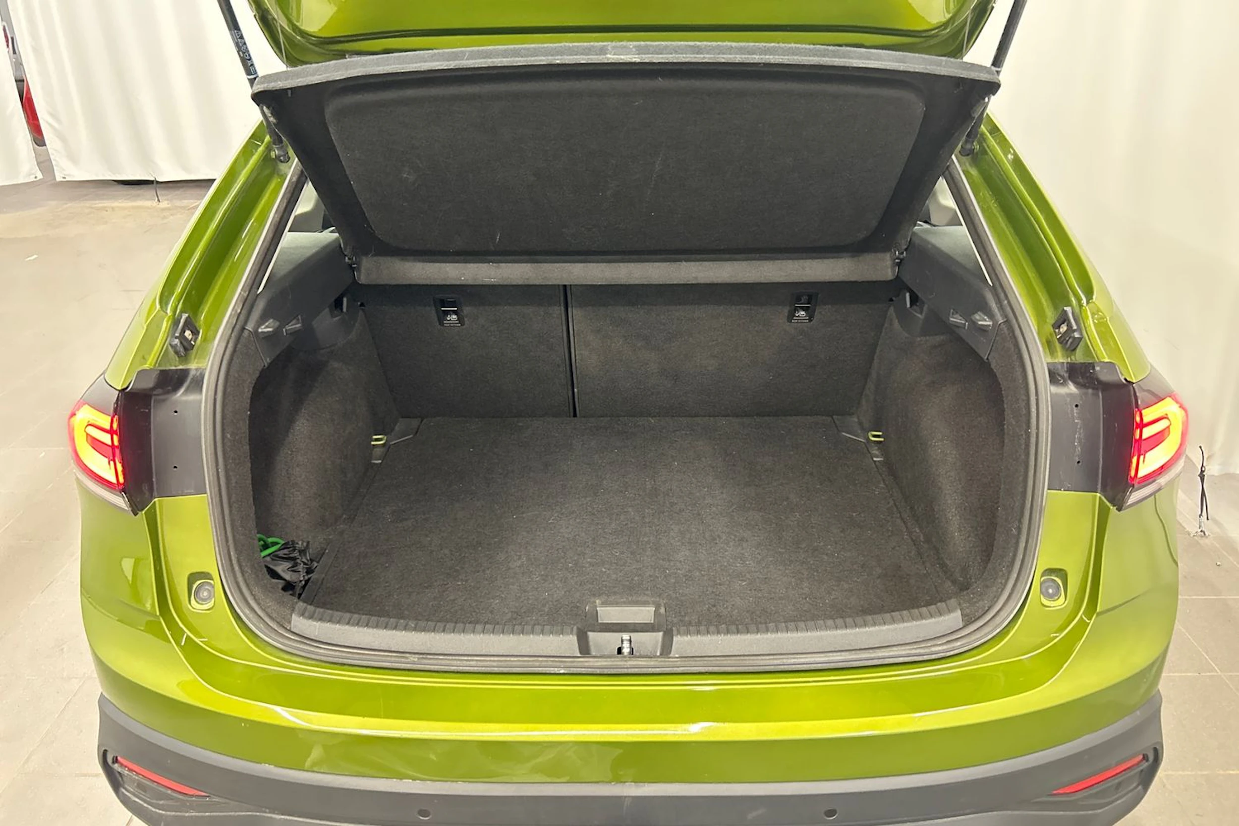 vihreä Volkswagen Taigo 2023 kuva 17.