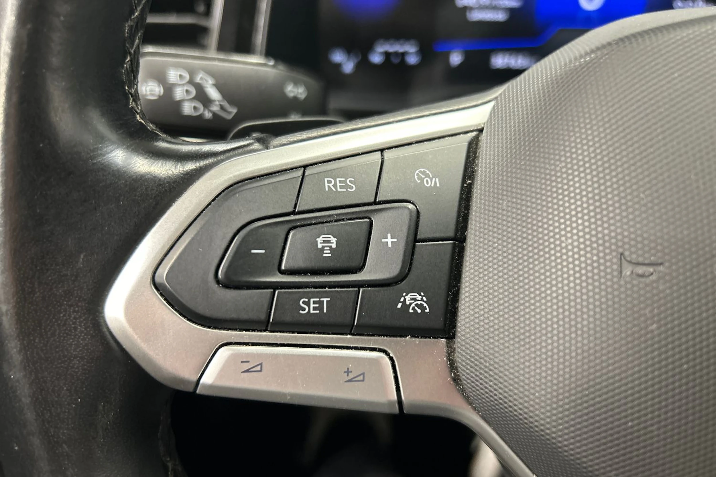 vihreä Volkswagen Taigo 2023 kuva 20.